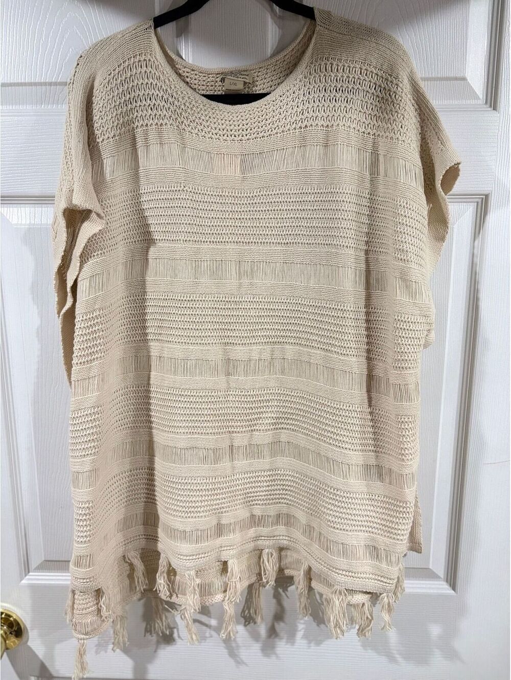 #175 NWT Lucky Brand poncho